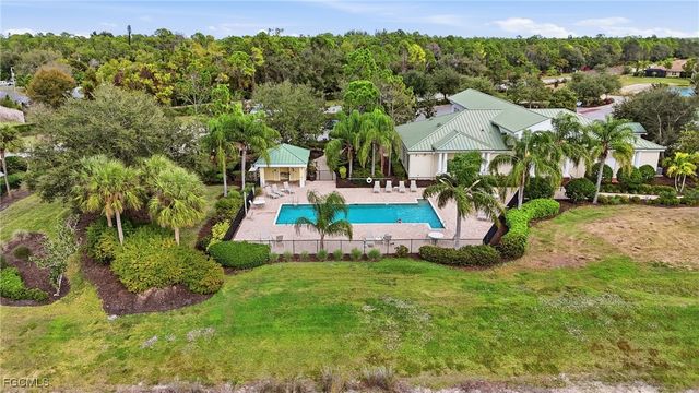 20684 Plumwood LOOP, North Fort Myers, FL 33917