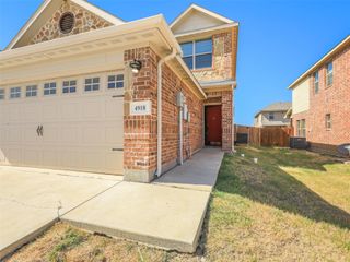 4918 Villas Drive, Sanger, TX 76266