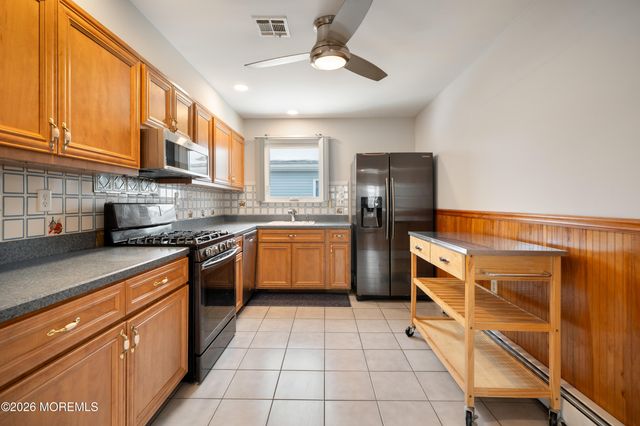 20 Camrose Street, Toms River, NJ 08757
