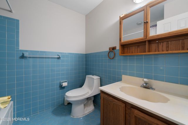 20 Camrose Street, Toms River, NJ 08757