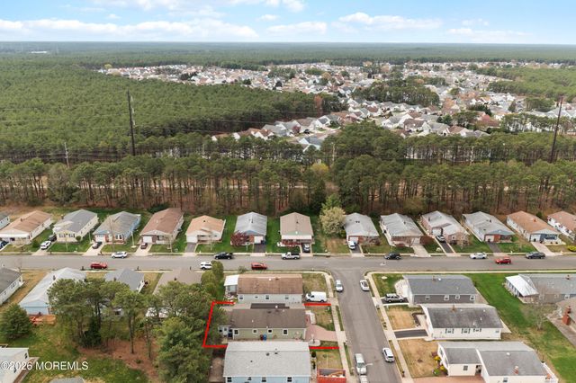 20 Camrose Street, Toms River, NJ 08757