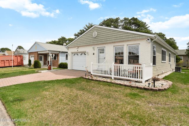 20 Camrose Street, Toms River, NJ 08757