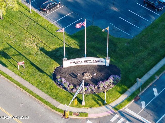 20 Camrose Street, Toms River, NJ 08757