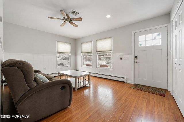 20 Camrose Street, Toms River, NJ 08757