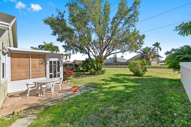 7724 Mansfield Hollow Road, Delray Beach, FL 33446