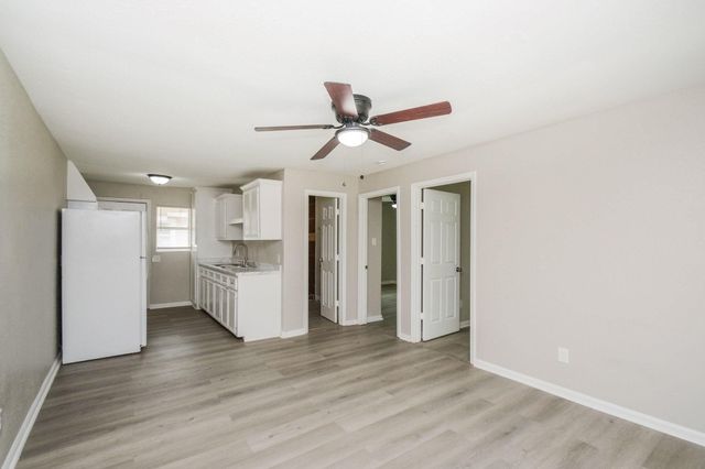 6014 Collingsworth Street 2, Houston, TX 77026