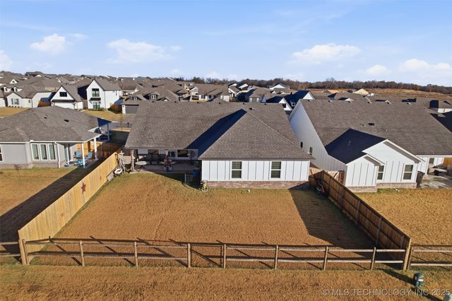 7402 E 89th Street N, Owasso, OK 74055