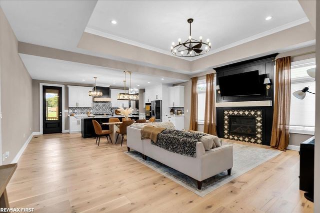 49345 Golden Park Drive, Shelby Twp, MI 48315