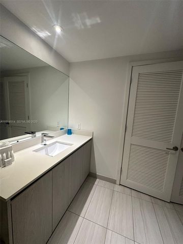 4010 S Ocean Drive R1707, Hollywood, FL 33019