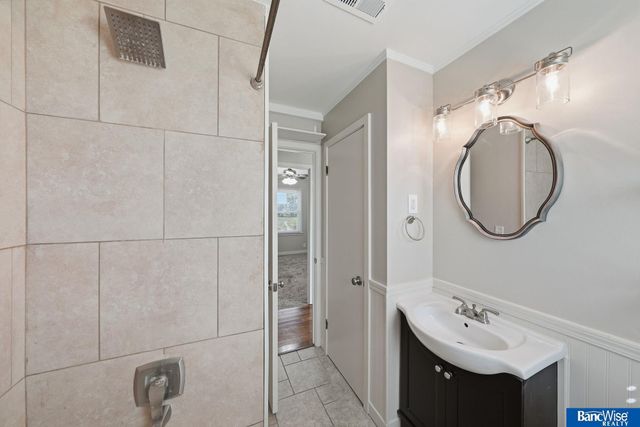 315 S 46th Street, Lincoln, NE 68510