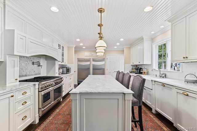 33 Peters Lane, Pound Ridge, NY 10576