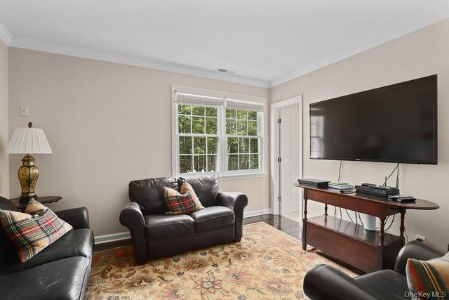 33 Peters Lane, Pound Ridge, NY 10576