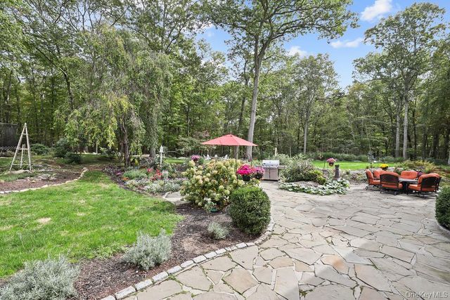 33 Peters Lane, Pound Ridge, NY 10576