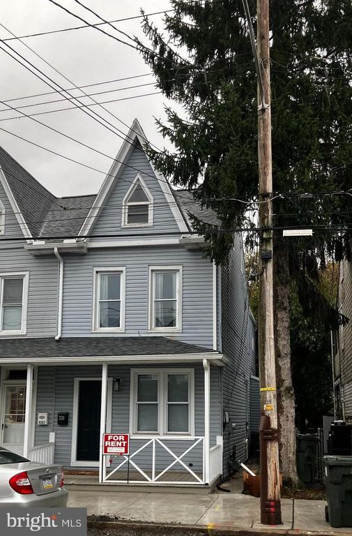 330 E WEIDMAN ST, Lebanon, PA 17046