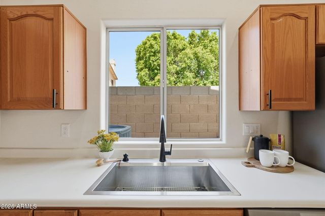 731 N HARMON Court, Chandler, AZ 85226