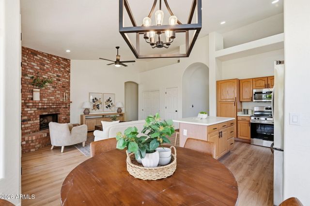 731 N HARMON Court, Chandler, AZ 85226