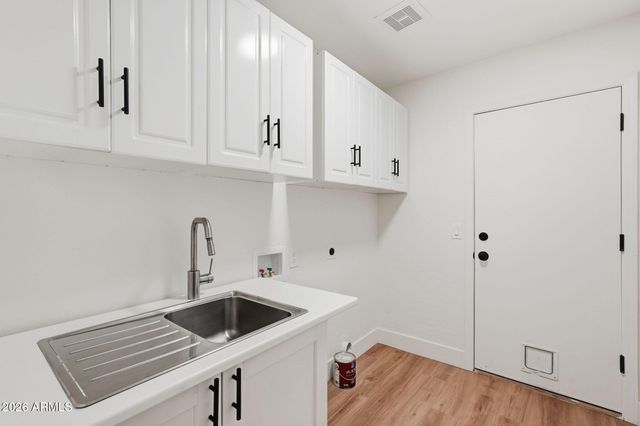 731 N HARMON Court, Chandler, AZ 85226