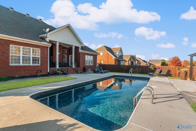 365 Weatherford Drive NW, Madison, AL 35757