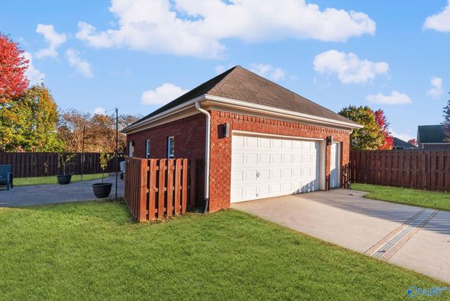 365 Weatherford Drive NW, Madison, AL 35757