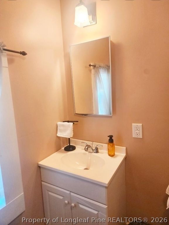 2013 W 5th Street, Lumberton, NC 28358 — photo 10