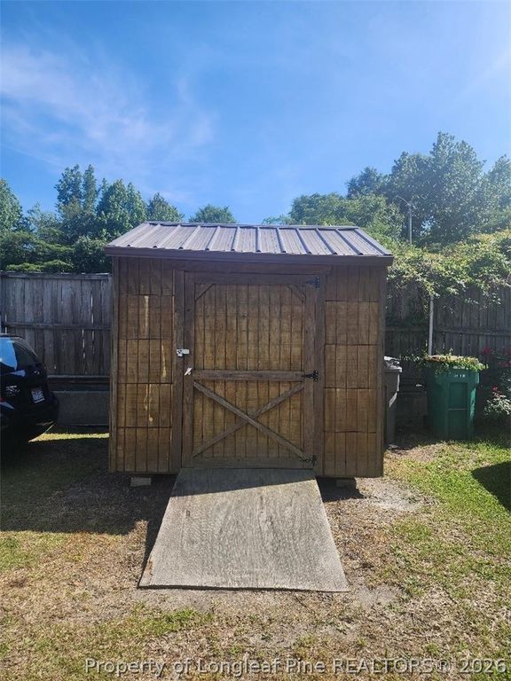 2013 W 5th Street, Lumberton, NC 28358 — photo 3
