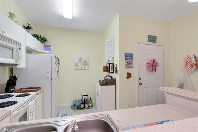 4236 Bellasol CIR 1021, Fort Myers, FL 33916