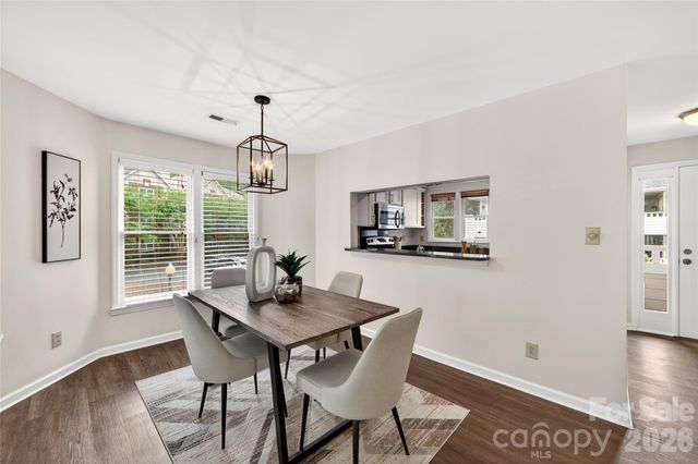 2715 Selwyn Avenue 26, Charlotte, NC 28209