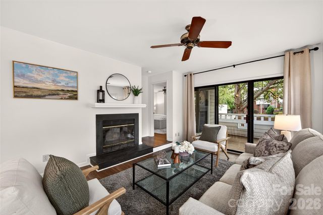 2715 Selwyn Avenue 26, Charlotte, NC 28209