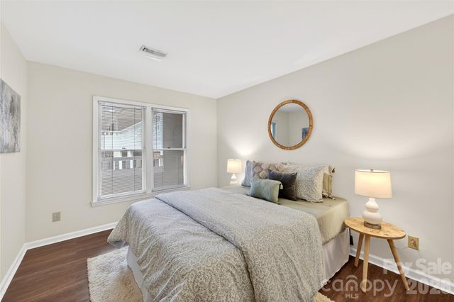 2715 Selwyn Avenue 26, Charlotte, NC 28209