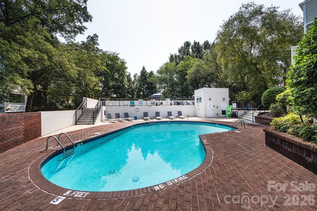 2715 Selwyn Avenue 26, Charlotte, NC 28209
