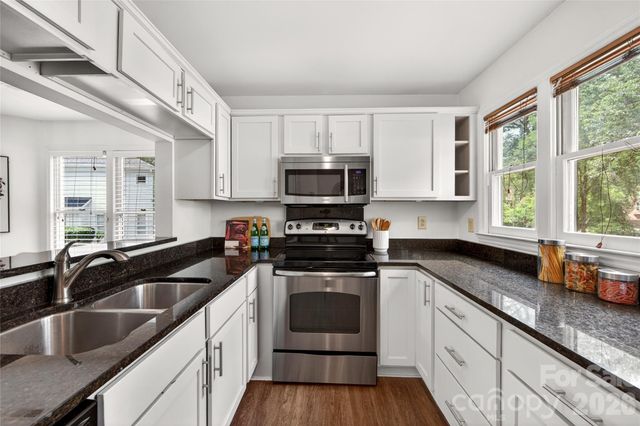 2715 Selwyn Avenue 26, Charlotte, NC 28209