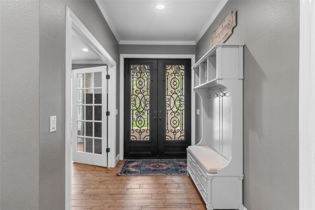 606 Winchester DR, Dripping Springs, TX 78620