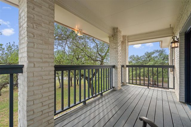 606 Winchester DR, Dripping Springs, TX 78620