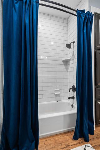 606 Winchester DR, Dripping Springs, TX 78620