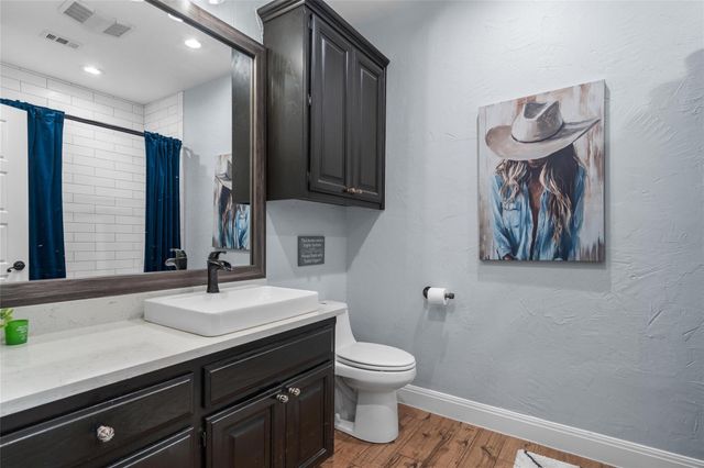606 Winchester DR, Dripping Springs, TX 78620