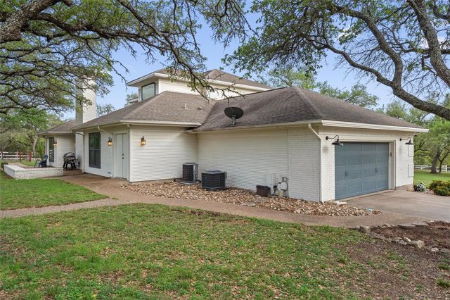 606 Winchester DR, Dripping Springs, TX 78620