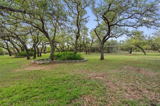 606 Winchester DR, Dripping Springs, TX 78620