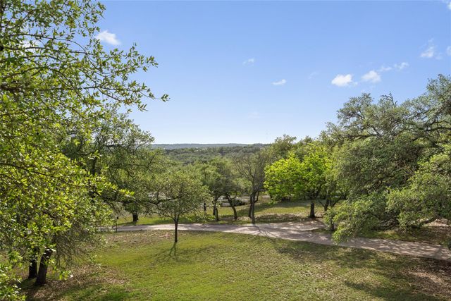 606 Winchester DR, Dripping Springs, TX 78620