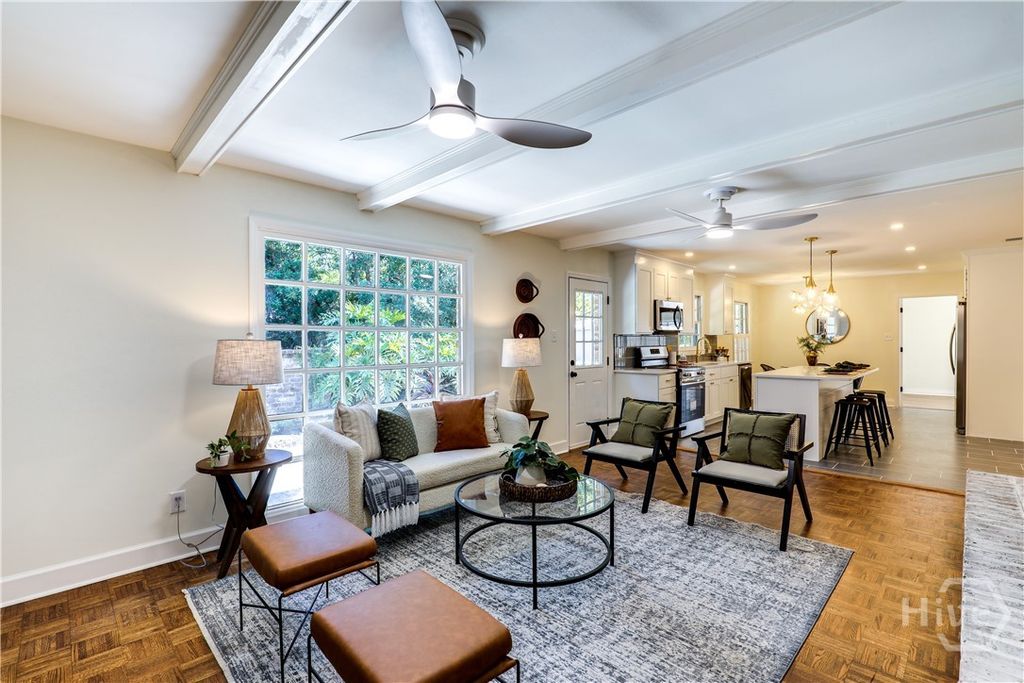 Image 10 of property listing at 106 E 57th Street, Savannah, GA 31405