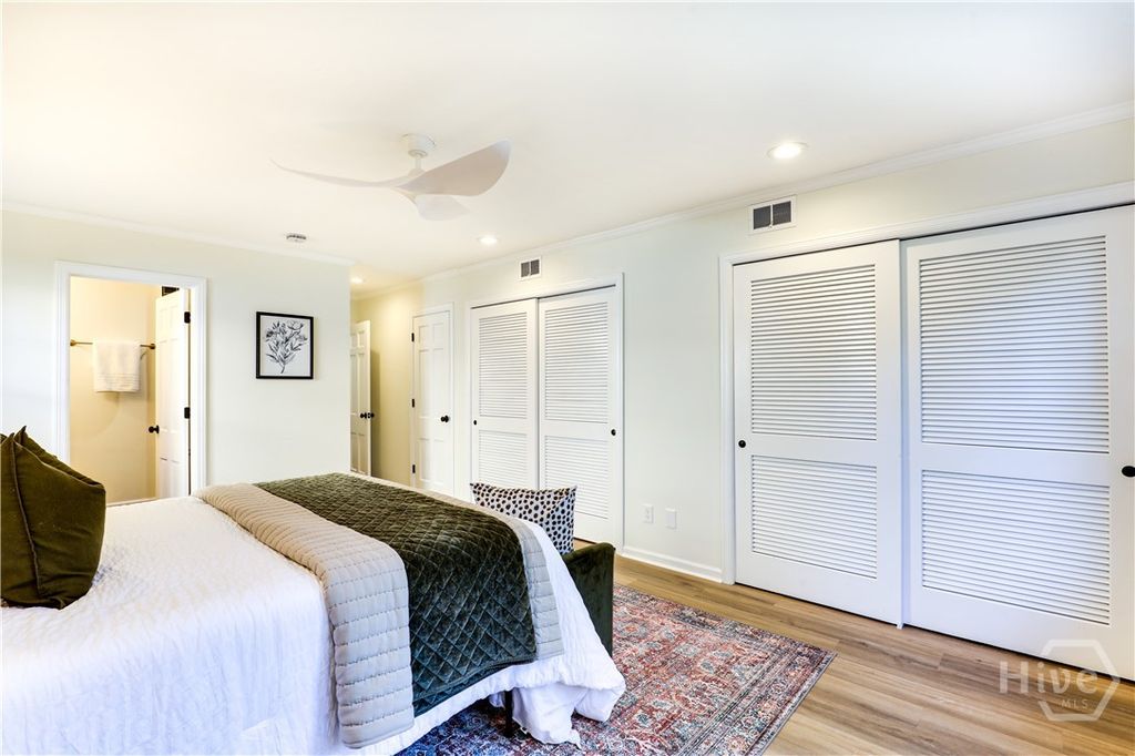 Image 23 of property listing at 106 E 57th Street, Savannah, GA 31405