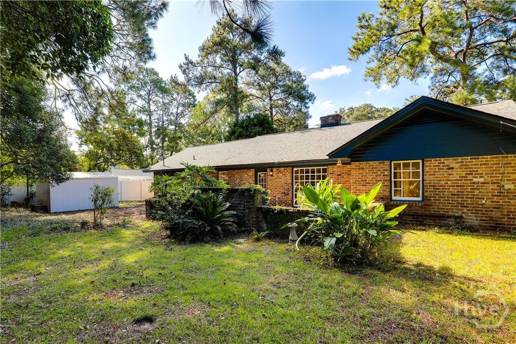 Image 42 of property listing at 106 E 57th Street, Savannah, GA 31405