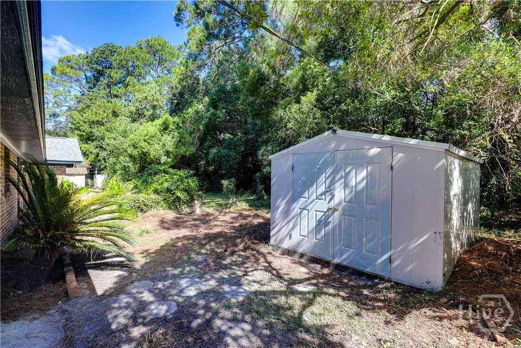 Image 44 of property listing at 106 E 57th Street, Savannah, GA 31405