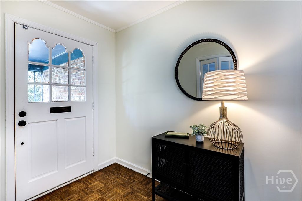 Image 5 of property listing at 106 E 57th Street, Savannah, GA 31405