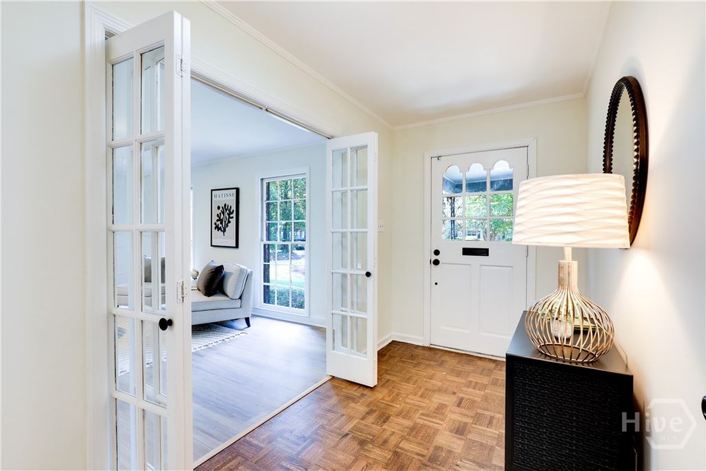 Image 6 of property listing at 106 E 57th Street, Savannah, GA 31405