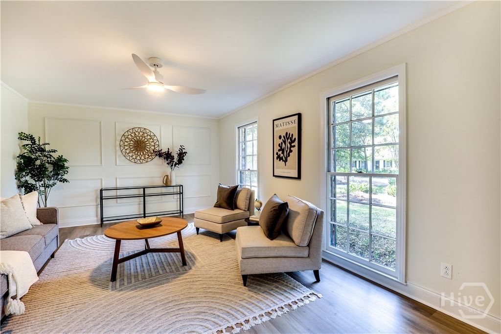 Image 7 of property listing at 106 E 57th Street, Savannah, GA 31405