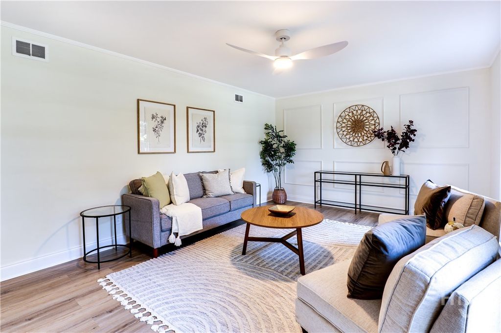 Image 9 of property listing at 106 E 57th Street, Savannah, GA 31405