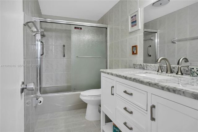 5005 Collins Ave 402, Miami Beach, FL 33140