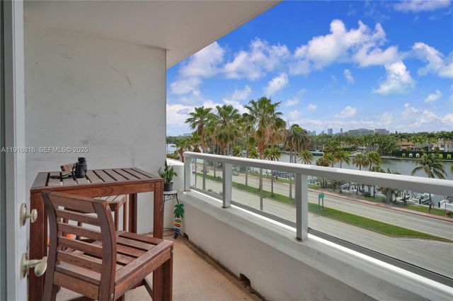 5005 Collins Ave 402, Miami Beach, FL 33140