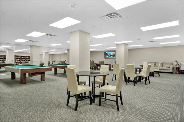 5005 Collins Ave 402, Miami Beach, FL 33140