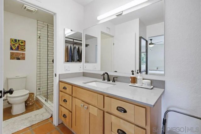 6475 Canyon Vista Ct, San Diego, CA 92111